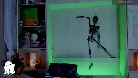 Snapshot of liiavega chatting on 10/08/25, 11:41 online show from 10/08/25, 11:41