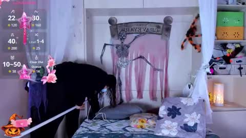 Snapshot of liiavega chatting on 10/25/25, 11:40 online show from 10/25/25, 11:40