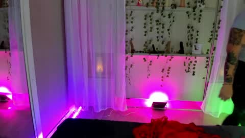         online show from 04/29/26, 11:36