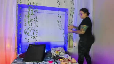         online show from 05/19/26, 11:38