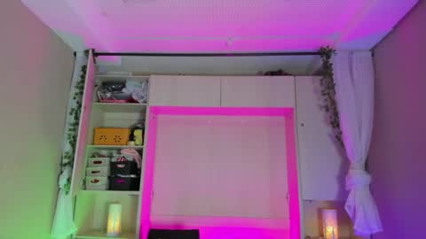         online show from 06/10/26, 11:42