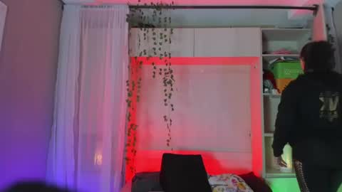         online show from 06/23/26, 11:41