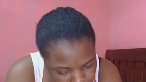 Snapshot of liilcutiee chatting on 09/18/25, 10:50 Lily online show from 09/18/25, 10:50