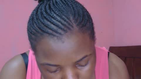 Snapshot of liilcutiee chatting on 10/11/25, 11:03 Lily online show from 10/11/25, 11:03