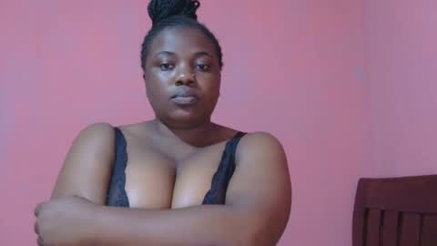 Snapshot of liilcutiee chatting on 10/17/25, 10:12 Lily online show from 10/17/25, 10:12