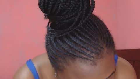 Snapshot of liilcutiee chatting on 10/18/25, 11:11 Lily online show from 10/18/25, 11:11