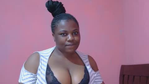 Snapshot of liilcutiee chatting on 10/20/25, 09:54 Lily online show from 10/20/25, 09:54