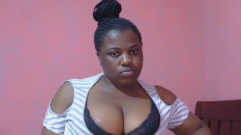 Snapshot of liilcutiee chatting on 10/26/25, 11:31 Lily online show from 10/26/25, 11:31