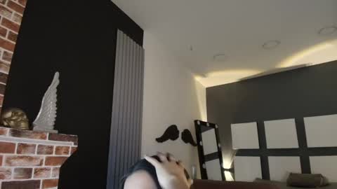 Snapshot of liilii_ghot chatting on 05/15/26, 07:43 lillitliliith online show from 05/15/26, 07:43