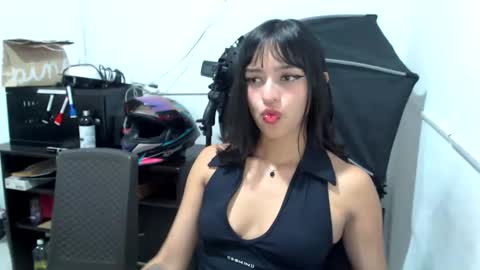 Snapshot of liilithstone chatting on 05/09/26, 03:01 liilithstone online show from 05/09/26, 03:01