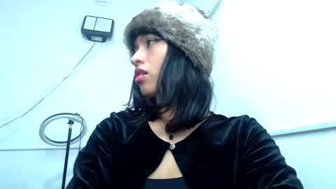 Snapshot of liilithstone chatting on 05/22/26, 03:02 liilithstone online show from 05/22/26, 03:02