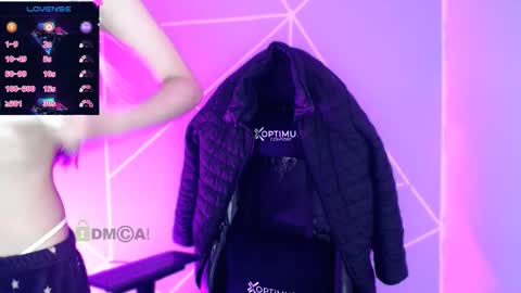 Liliana online show from 12/02/25, 08:59