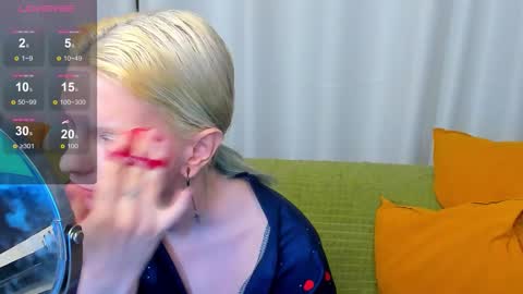 Snapshot of lika_haris chatting on 10/16/25, 07:04 Lika online show from 10/16/25, 07:04