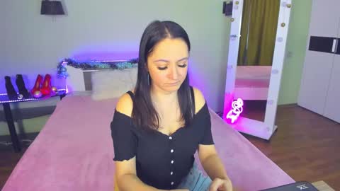 Snapshot of likaa_likaa chatting on 12/05/24, 11:27 Lika online show from 12/05/24, 11:27