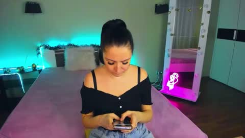Snapshot of likaa_likaa chatting on 01/08/25, 01:41 Lika online show from 01/08/25, 01:41