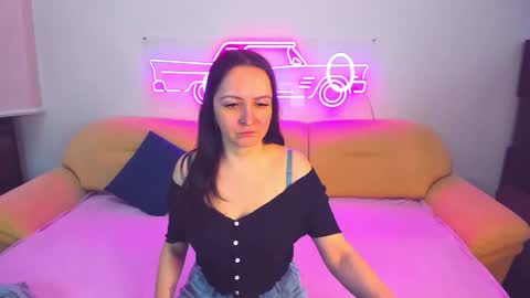 Snapshot of likaa_likaa chatting on 01/10/25, 06:31 Lika online show from 01/10/25, 06:31