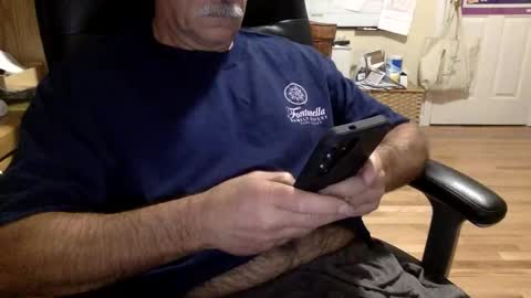 Snapshot of likefhot chatting on 12/19/25, 02:46 likefhot online show from 12/19/25, 02:46