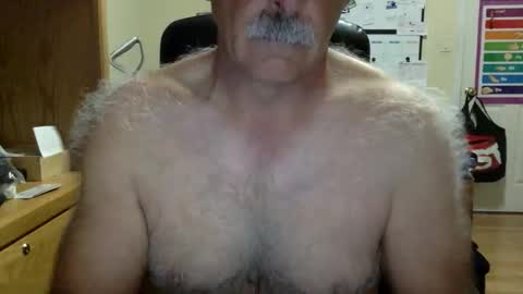 Snapshot of likefhot chatting on 04/28/26, 01:38 likefhot online show from 04/28/26, 01:38