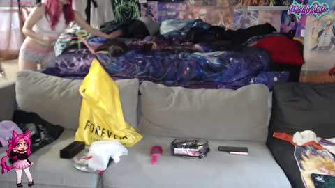 LikeMyAshe online show from 12/02/24, 08:00