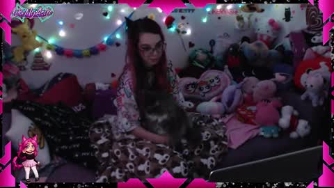 LikeMyAshe online show from 01/14/25, 09:56