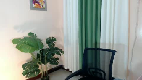 Leng online show from 12/21/24, 11:13