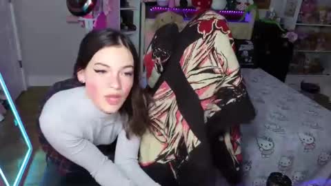 Snapshot of lil__bunny2005 chatting on 09/22/25, 11:29 Lil Bunny online show from 09/22/25, 11:29