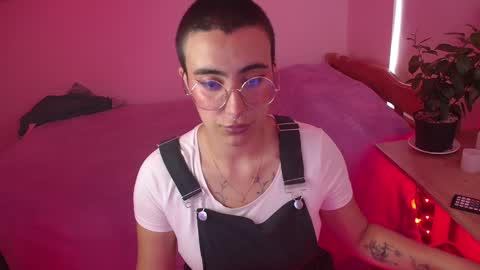 im MIA  -- MY OF is catsito3 online show from 01/24/25, 09:15