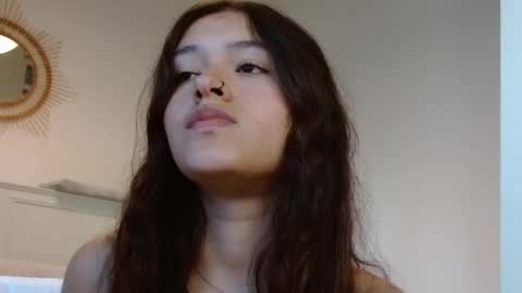 Snapshot of lil_angel7 chatting on 12/03/24, 10:18 lil angel7 online show from 12/03/24, 10:18