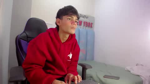 Snapshot of lil_babyyy_ chatting on 12/14/25, 03:56 LIAM online show from 12/14/25, 03:56