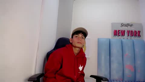 Snapshot of lil_babyyy_ chatting on 12/15/25, 02:05 LIAM online show from 12/15/25, 02:05