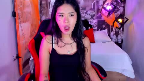 Snapshot of lil_cey chatting on 10/25/25, 08:14 Lili Cey online show from 10/25/25, 08:14