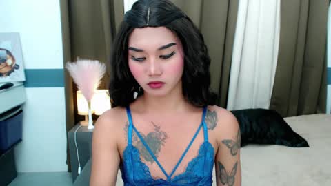 LILY online show from 04/08/26, 06:19