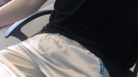 lil_j_ online show from 04/09/26, 10:53