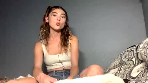 lil_luca online show from 10/26/25, 04:51
