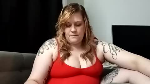 lil_nelli8 online show from 11/26/25, 07:31