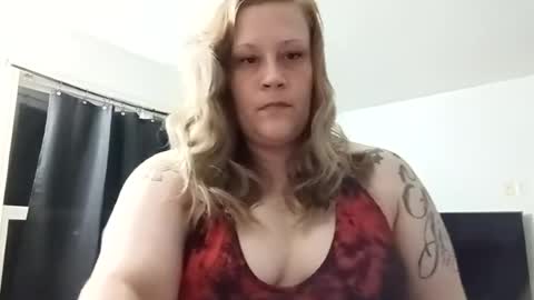 lil_nelli8 online show from 06/14/26, 06:48