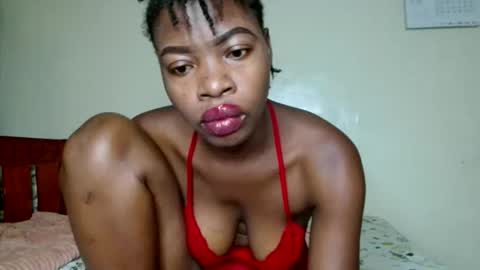 Snapshot of lil_paula chatting on 01/18/26, 06:17 serenity online show from 01/18/26, 06:17