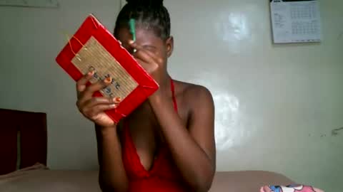 Snapshot of lil_paula chatting on 02/13/26, 05:25 serenity online show from 02/13/26, 05:25