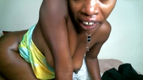 Snapshot of lil_paula chatting on 02/16/26, 06:04 serenity online show from 02/16/26, 06:04