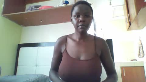 Snapshot of lil_shwaty chatting on 03/12/25, 10:37 brinna online show from 03/12/25, 10:37