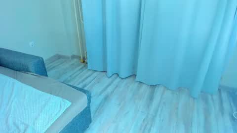 lil_tiffani online show from 06/17/26, 12:18