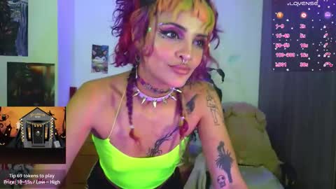 Lila online show from 10/31/25, 06:03