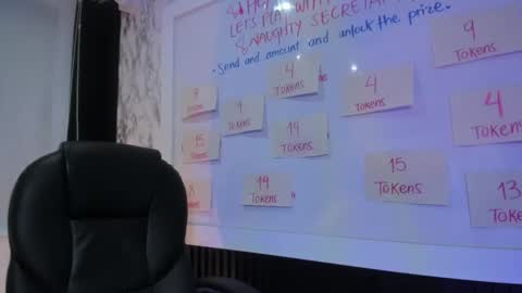 lila_cox online show from 09/17/25, 11:01