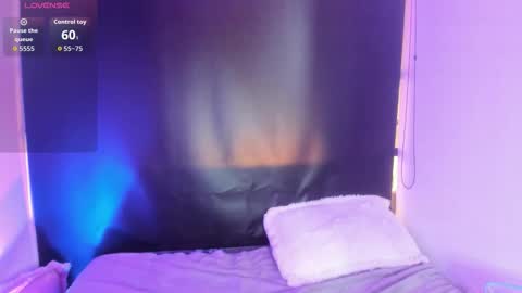 lila_cox online show from 09/19/25, 12:06