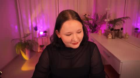 Snapshot of lila_hana chatting on 10/11/25, 01:42 Lila online show from 10/11/25, 01:42