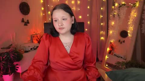 Snapshot of lila_hana chatting on 10/14/25, 01:34 Lila online show from 10/14/25, 01:34