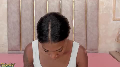 lila bailey  online show from 11/07/25, 07:58