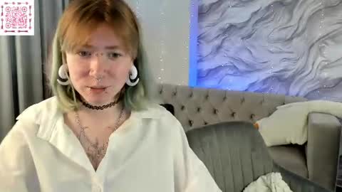 Lili online show from 06/18/26, 11:25