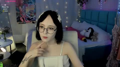 Lili online show from 06/26/26, 11:03