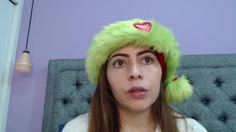 Snapshot of lilasuni chatting on 12/01/25, 04:01 Lilasuni online show from 12/01/25, 04:01